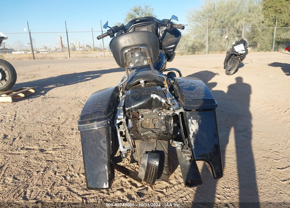 2017 HARLEY-DAVIDSON FLTRX ROAD GLIDE VIN: 1HD1KHC16HB602367