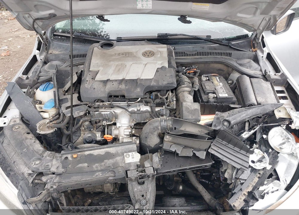 2011 VOLKSWAGEN JETTA 2.0L TDI VIN: 3VWLL7AJ1BM099641