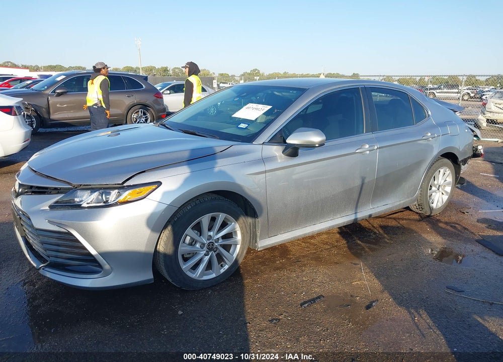 2024 TOYOTA CAMRY LE VIN: 4T1C11AK0RU883227