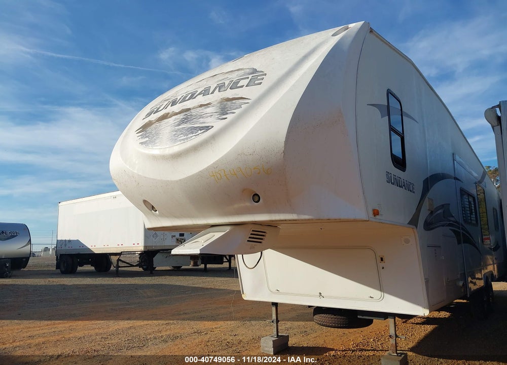 2010 HEARTLAND SUNDANCE FIFTH WHEEL VIN: 5SFSG3529AE207424