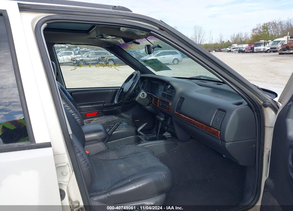 1998 JEEP GRAND CHEROKEE LAREDO VIN: 1J4GZ48S3WC240906