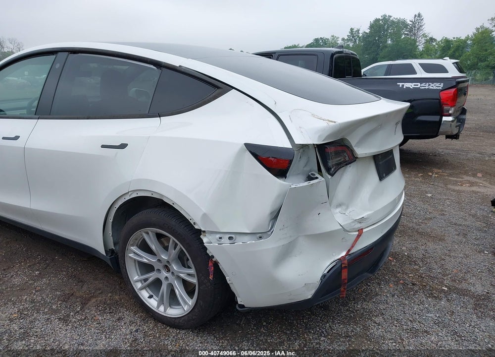 2021 TESLA MODEL Y LONG RANGE DUAL MOTOR ALL-WHEEL DRIVE VIN: 5YJYGDEE7MF208748