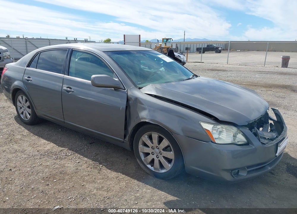 2005 TOYOTA AVALON XLS VIN: 4T1BK36B15U044842