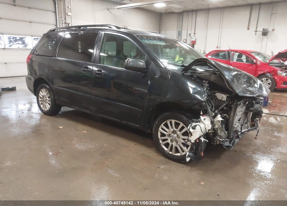 2010 TOYOTA SIENNA LE VIN: 5TDJK4CC4AS031052