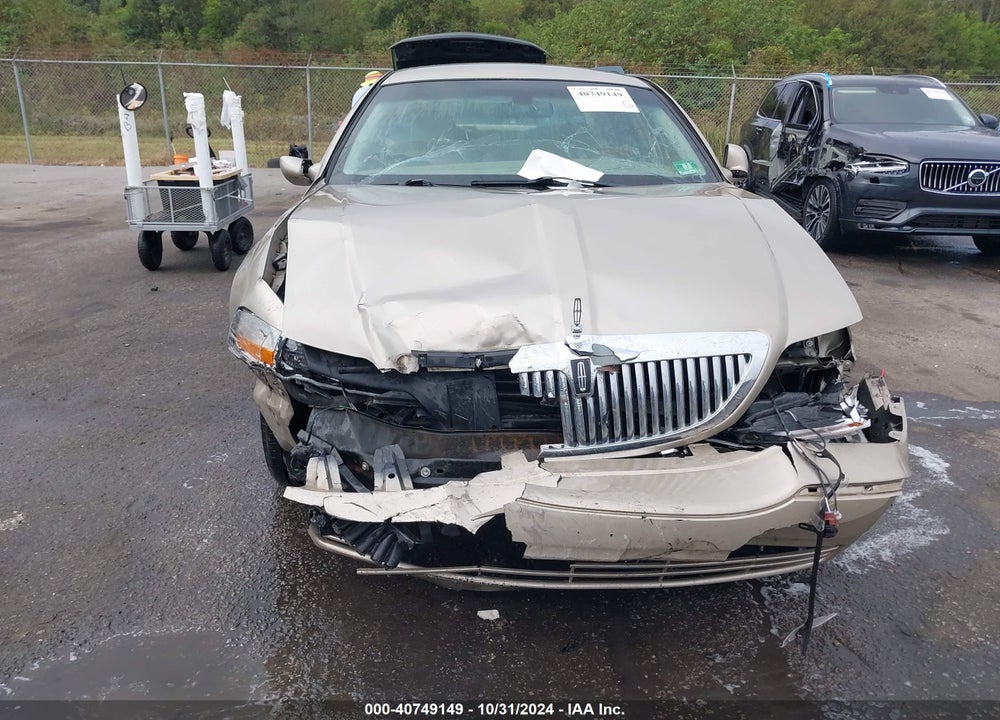 2007 LINCOLN TOWN CAR SIGNATURE VIN: 1LNHM81WX7Y638076