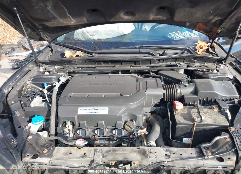2016 HONDA ACCORD VIN: 1HGCR3F86GA008238