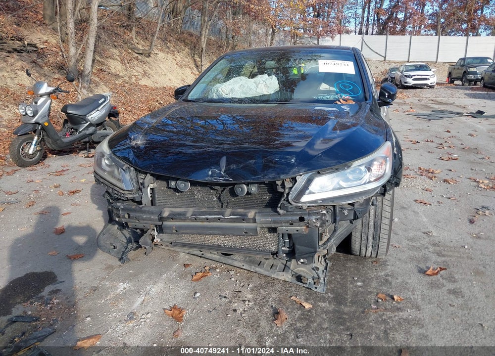 2016 HONDA ACCORD VIN: 1HGCR3F86GA008238