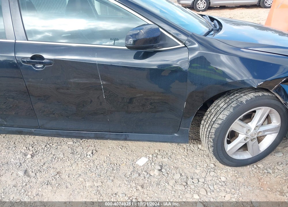 2014 TOYOTA CAMRY SE VIN: 4T1BF1FK0EU473625