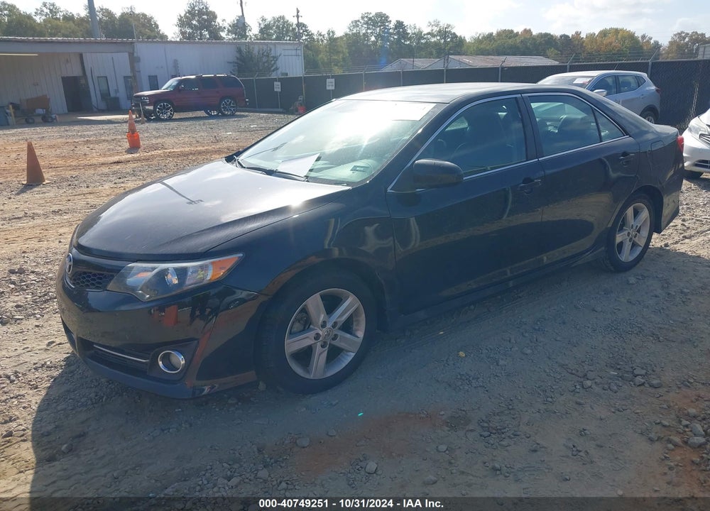 2014 TOYOTA CAMRY SE VIN: 4T1BF1FK0EU473625