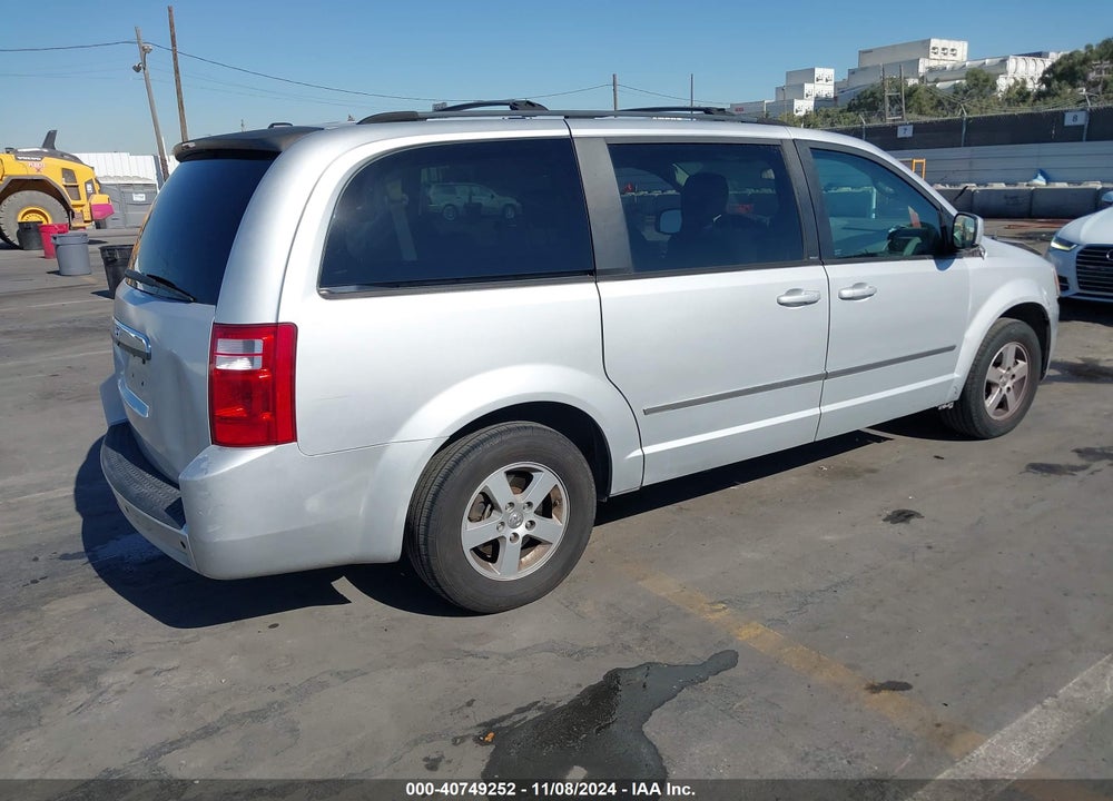 2010 DODGE GRAND CARAVAN SXT VIN: 2D4RN5D11AR190927