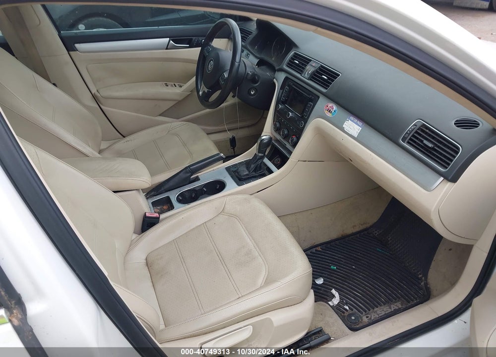 2013 VOLKSWAGEN PASSAT 2.0L TDI SE VIN: 1VWBN7A34DC032396