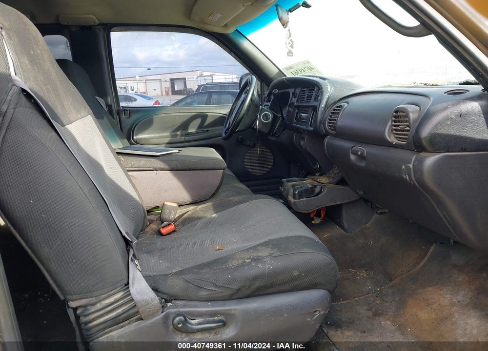 2001 DODGE RAM 1500 ST VIN: 3B7HF13Z21G233084