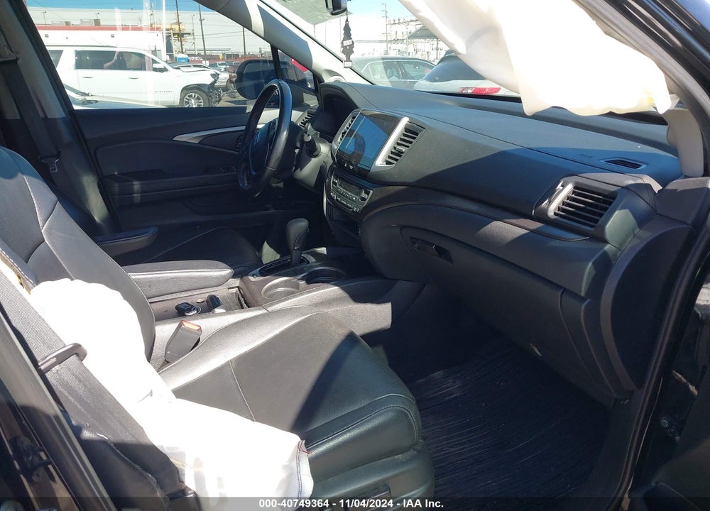 2017 HONDA PILOT EX-L VIN: 5FNYF5H53HB016513