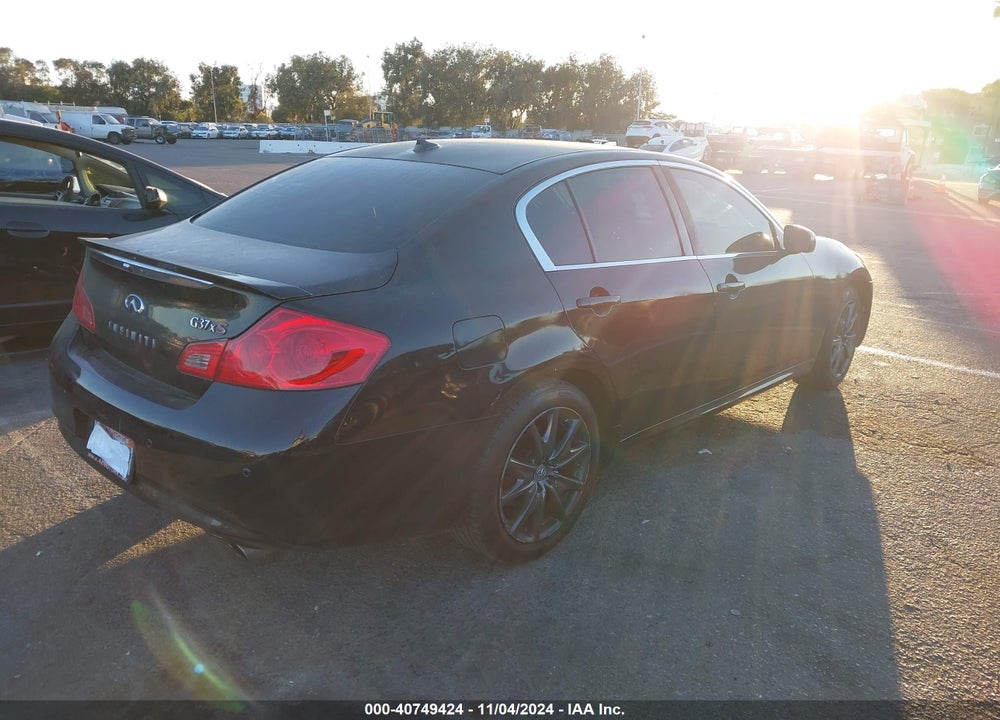 2013 INFINITI G37X VIN: JN1CV6AR2DM354327