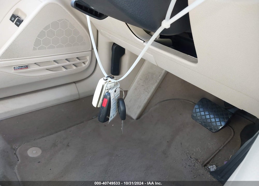2014 VOLKSWAGEN EOS EXECUTIVE VIN: WVWFW8AH7EV005671