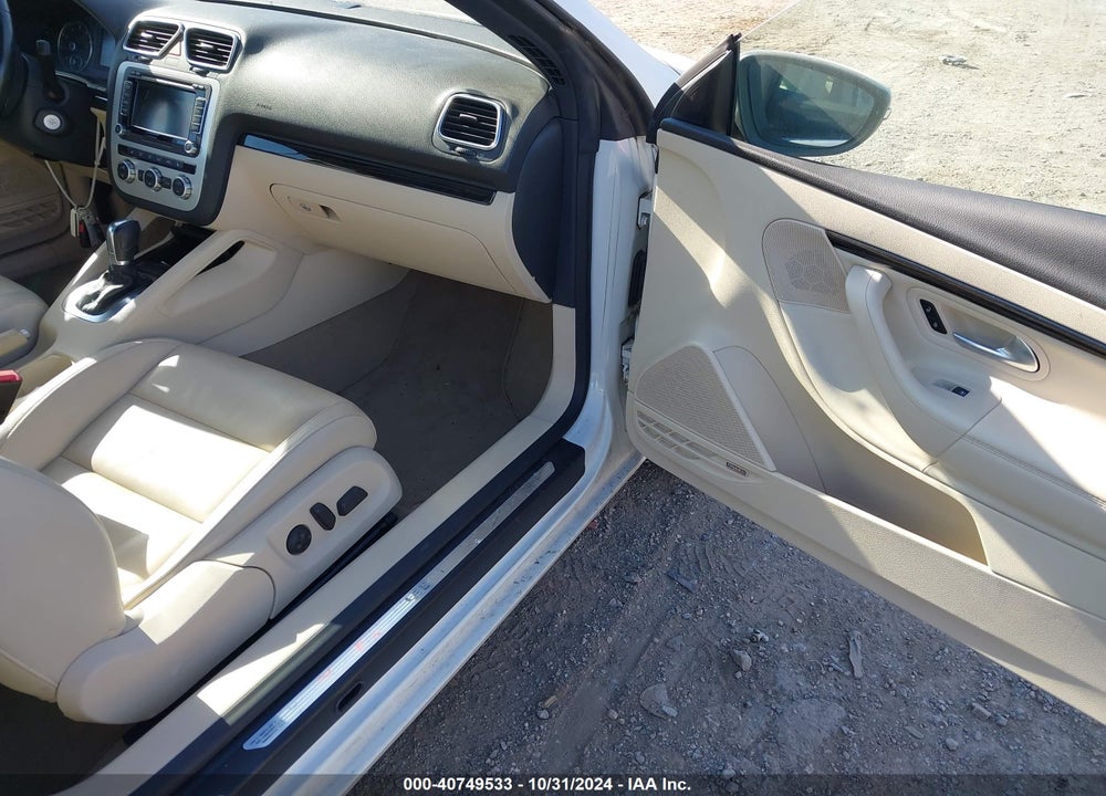 2014 VOLKSWAGEN EOS EXECUTIVE VIN: WVWFW8AH7EV005671
