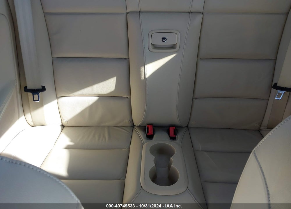 2014 VOLKSWAGEN EOS EXECUTIVE VIN: WVWFW8AH7EV005671
