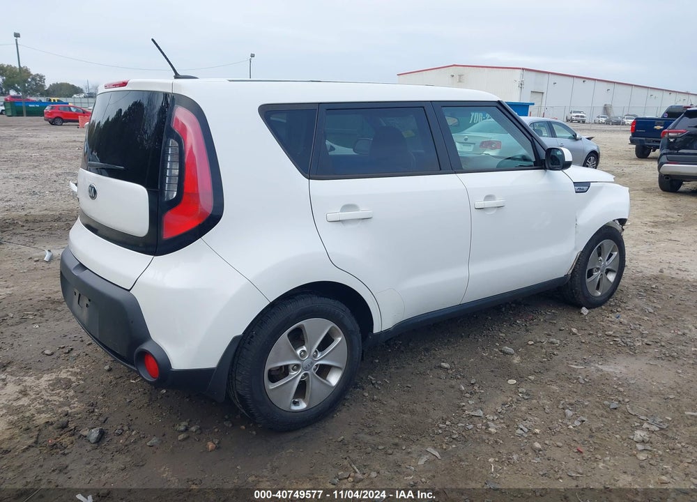 2015 KIA SOUL VIN: KNDJN2A24F7228567