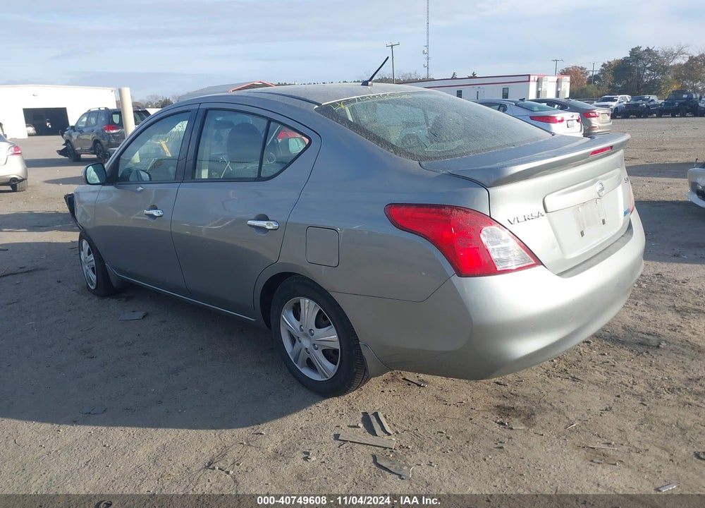 2014 NISSAN VERSA 1.6 SV VIN: 3N1CN7AP5EL829680