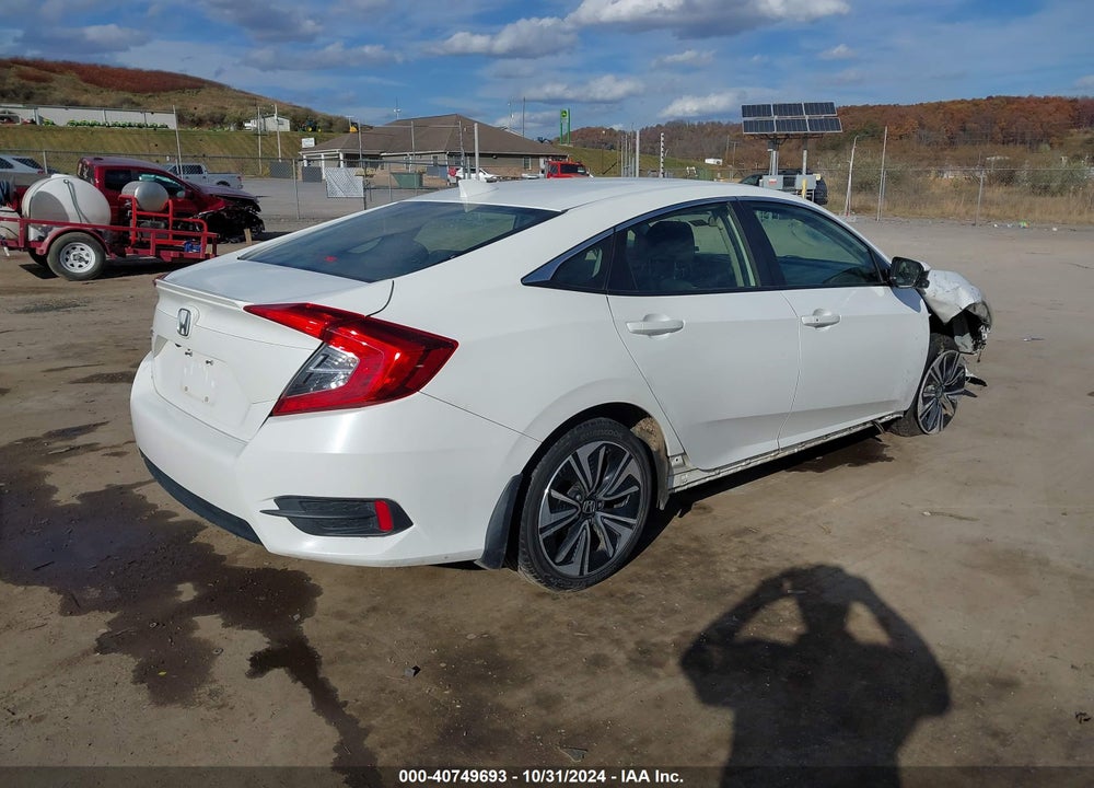 2018 HONDA CIVIC EX-T VIN: JHMFC1F39JX032977