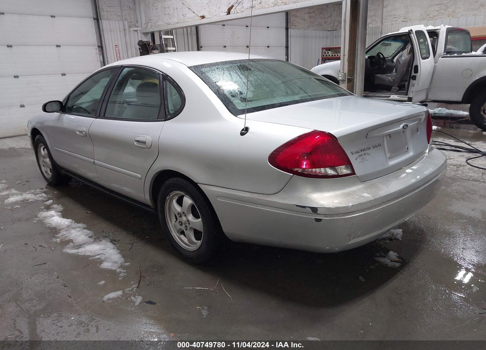 2004 FORD TAURUS SES VIN: 1FAFP55254G199143