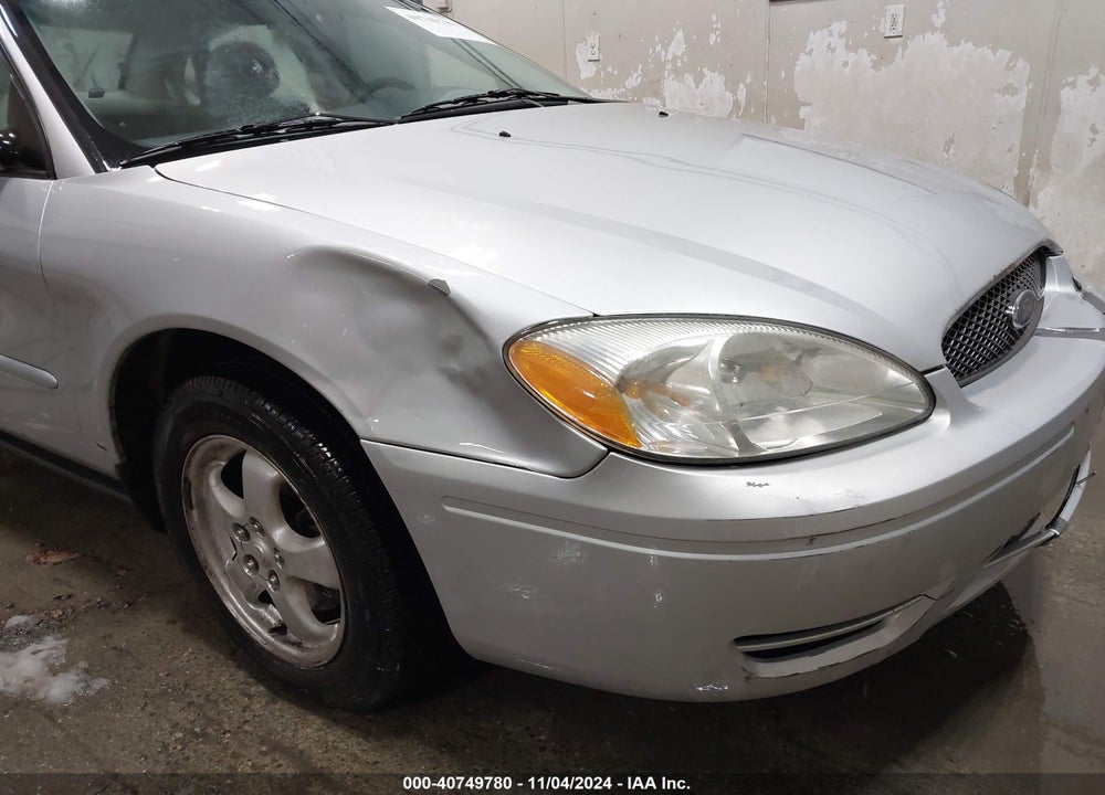 2004 FORD TAURUS SES VIN: 1FAFP55254G199143