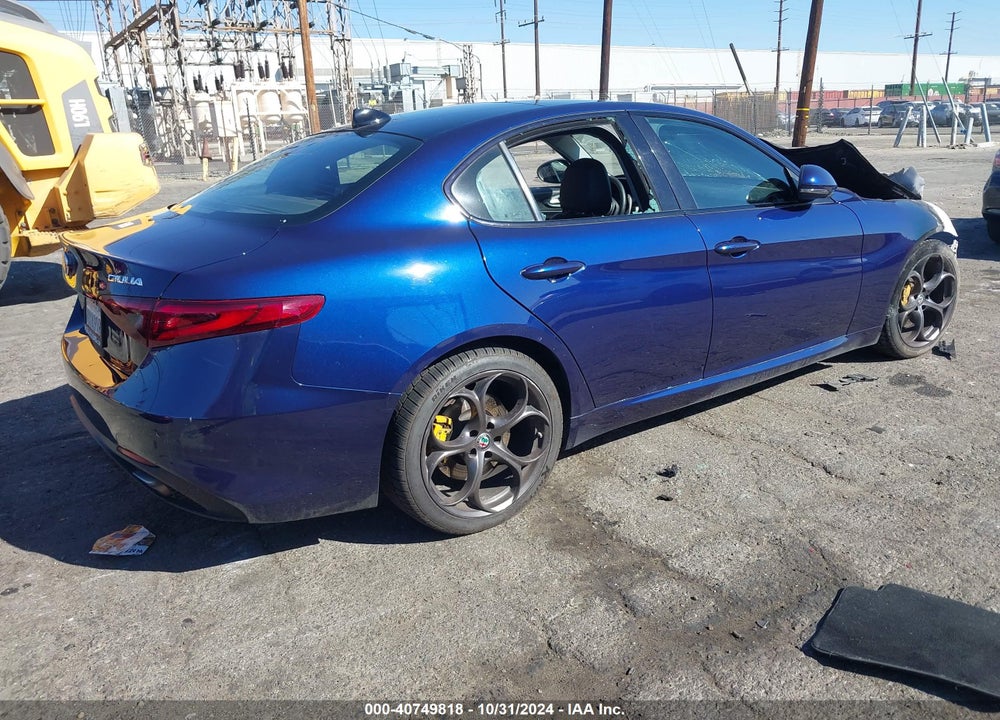 2018 ALFA ROMEO GIULIA TI SPORT AWD VIN: ZARFAEEN7J7565479