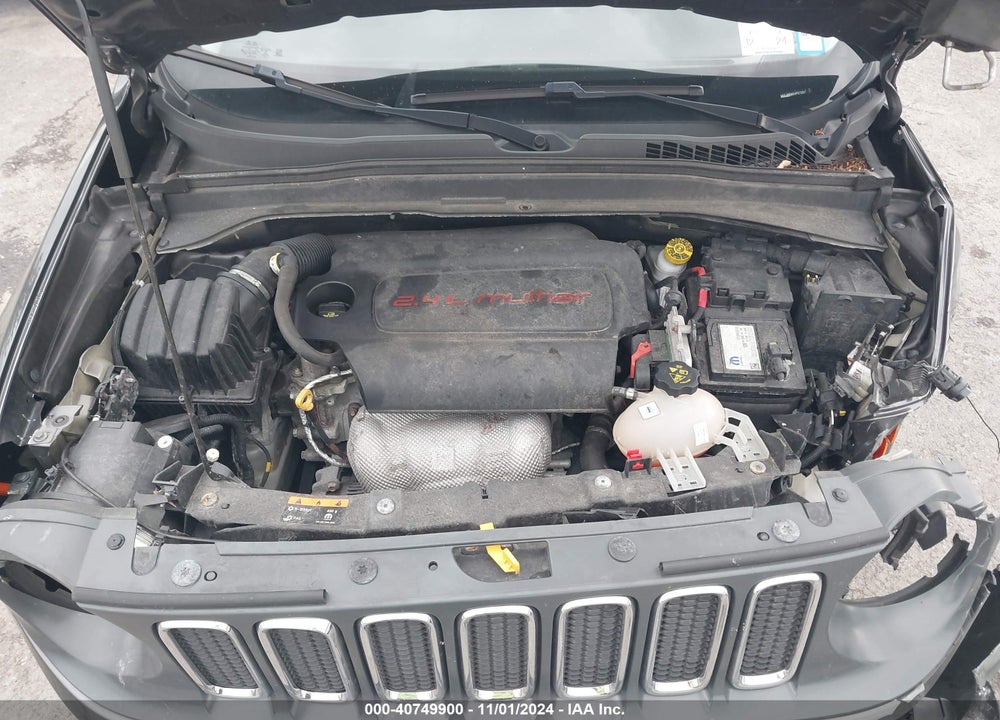 2017 JEEP RENEGADE LATITUDE 4X4 VIN: ZACCJBBB5HPE72561