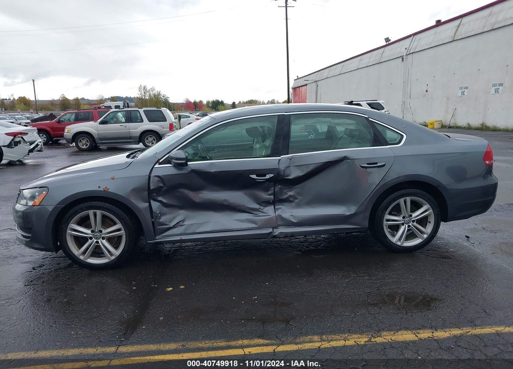 2014 VOLKSWAGEN PASSAT 2.5L SE VIN: 1VWBP7A32EC002213