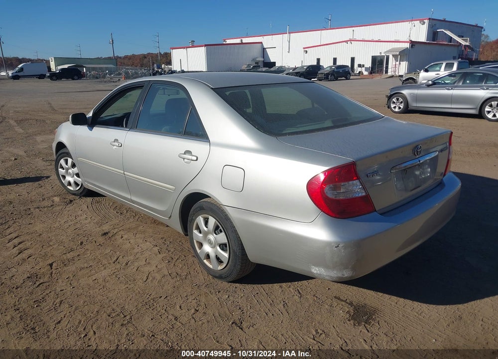 2002 TOYOTA CAMRY LE VIN: 4T1BE32K02U518238