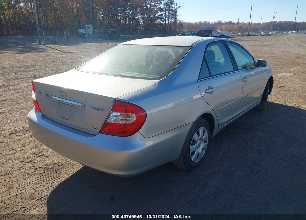 2002 TOYOTA CAMRY LE VIN: 4T1BE32K02U518238
