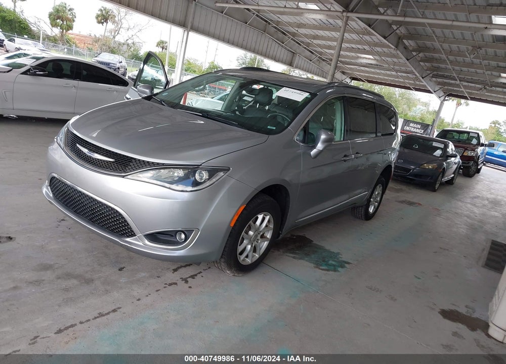 2020 CHRYSLER PACIFICA TOURING L VIN: 2C4RC1BG1LR123511