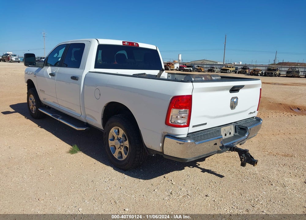 2024 RAM 2500 BIG HORN 4X4 6'4 BOX VIN: 3C6UR5DL4RG101325