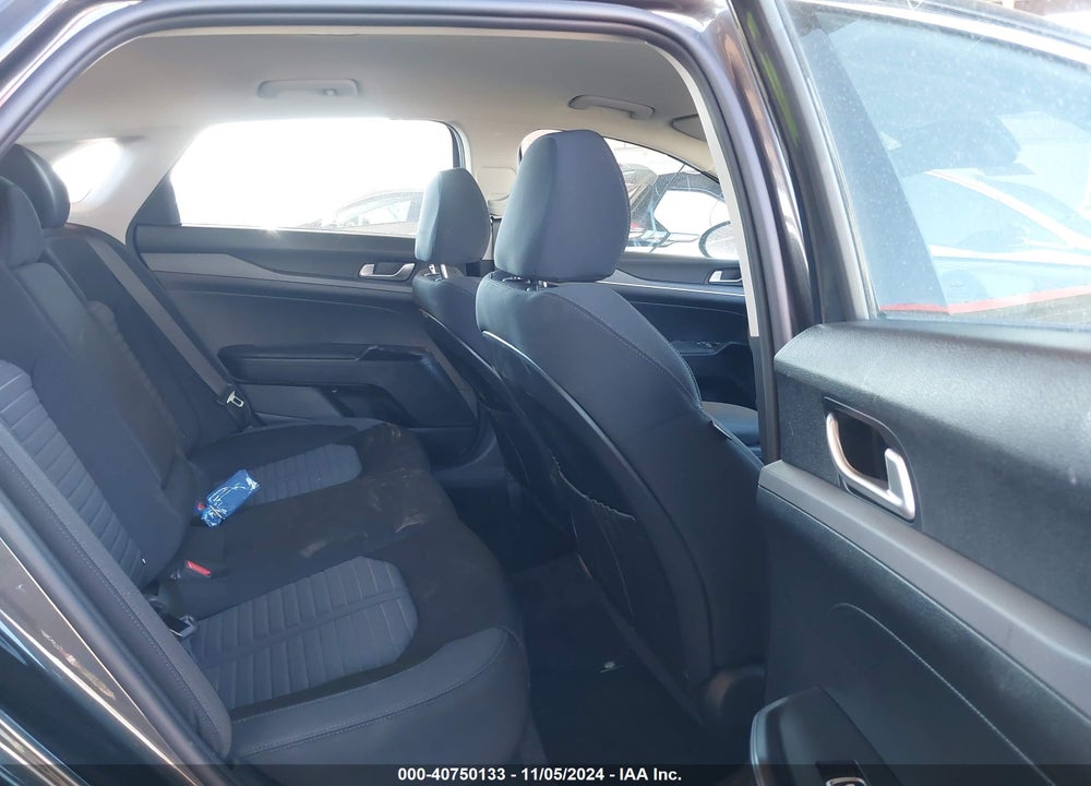 2025 KIA K5 LXS VIN: KNAG24J70S5320241