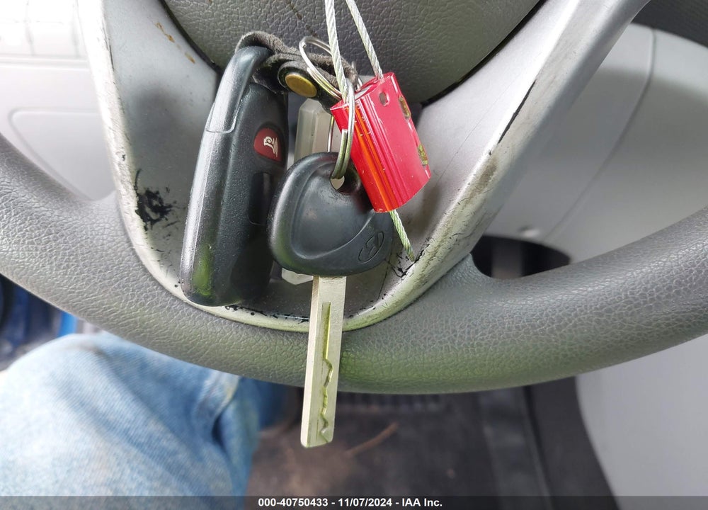 2017 HYUNDAI ACCENT SE VIN: KMHCT4AE8HU221061