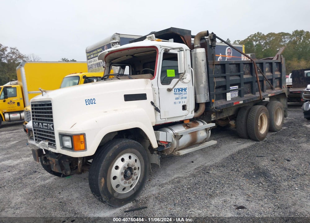 2003 MACK CH613 CH600 VIN: 1M2AA18YX3W152494