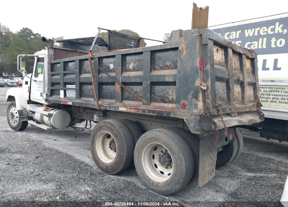 2003 MACK CH613 CH600 VIN: 1M2AA18YX3W152494