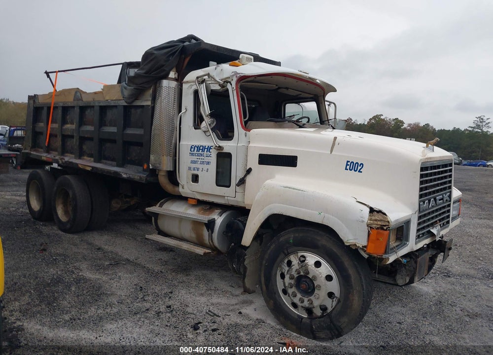 2003 MACK CH613 CH600 VIN: 1M2AA18YX3W152494