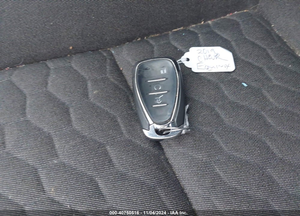 2019 CHEVROLET EQUINOX LT VIN: 2GNAXTEV8K6152020