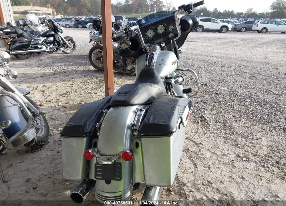 2010 HARLEY-DAVIDSON FLHX VIN: 1HD1KB414AB628788
