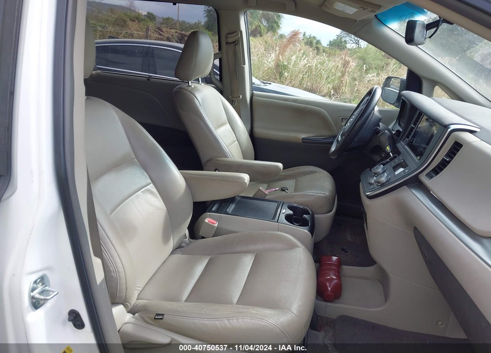2015 TOYOTA SIENNA LE 8 PASSENGER VIN: 5TDKK3DC3FS563235