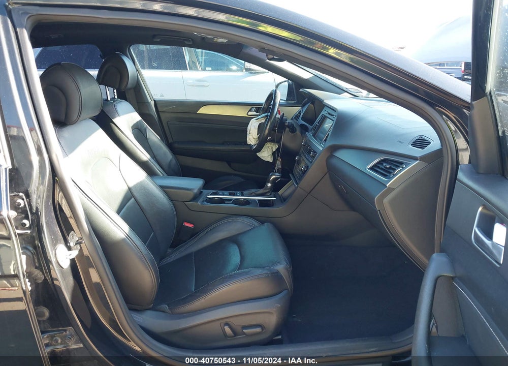 2015 HYUNDAI SONATA LIMITED 2.0T VIN: 5NPE34AB2FH151101