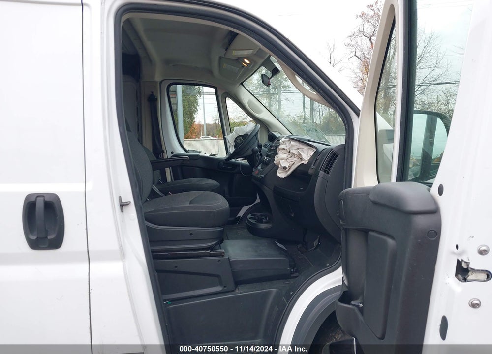 2018 RAM PROMASTER 1500 LOW ROOF 136 WB VIN: 3C6TRVAG0JE104841