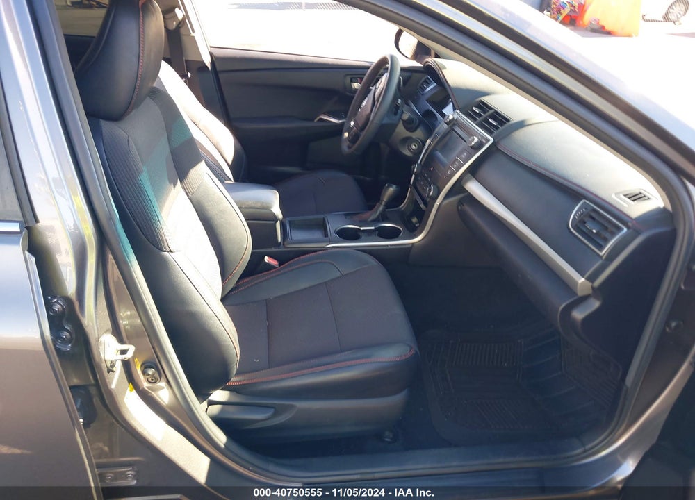 2017 TOYOTA CAMRY SE VIN: 4T1BF1FK7HU636971