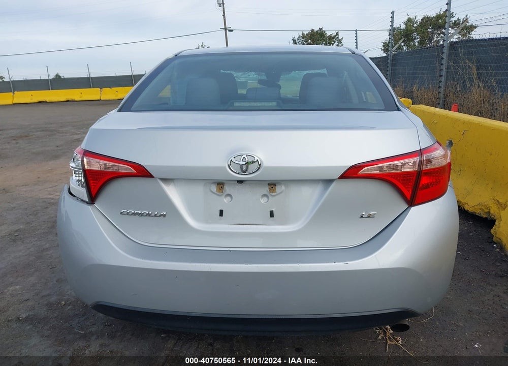 2018 TOYOTA COROLLA LE VIN: 2T1BURHE1JC103744