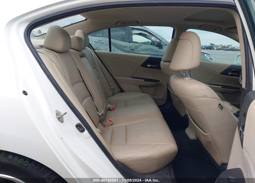 2016 HONDA ACCORD VIN: 1HGCR3F84GA023174