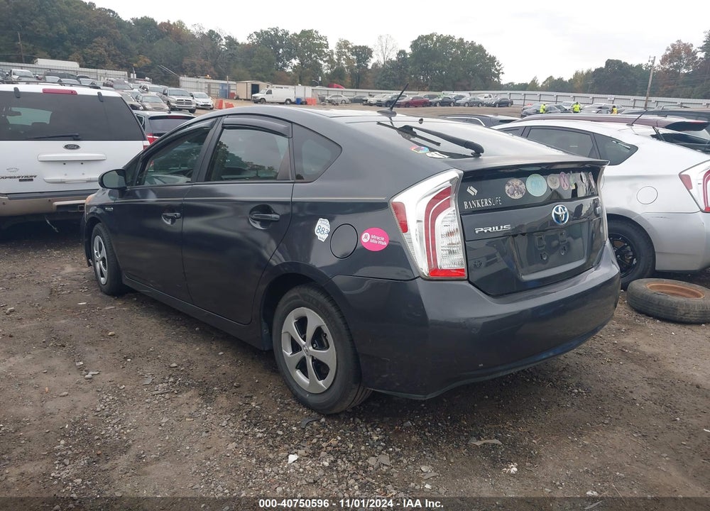 2013 TOYOTA PRIUS THREE VIN: JTDKN3DU6D5620143