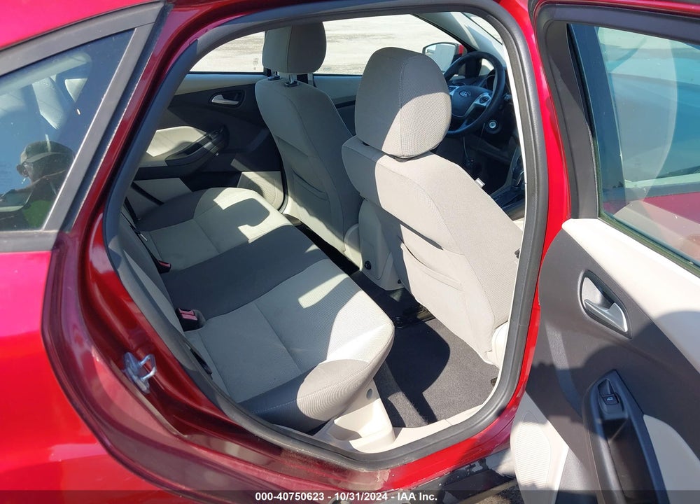 2014 FORD FOCUS SE VIN: 1FADP3F29EL195714