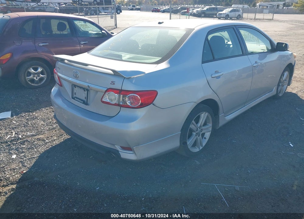 2013 TOYOTA COROLLA S/LE VIN: 2T1BU4EE1DC013327