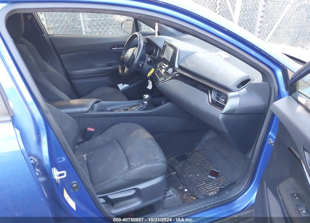 2018 TOYOTA C-HR XLE VIN: JTNKHMBX8J1011452